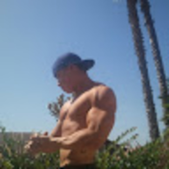 Meet your Posher, Chris - Picture 1 of 1